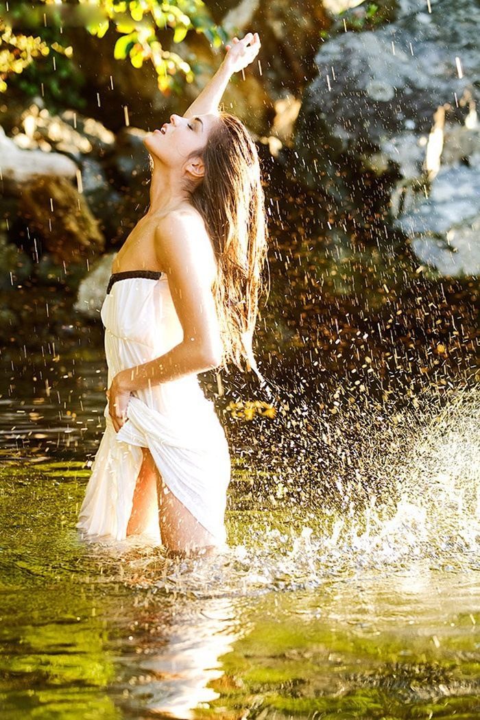 Marie Avgeropoulos in Leeds