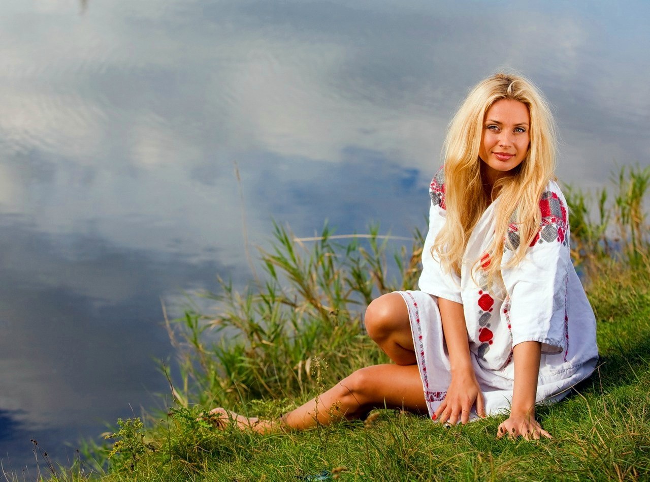 Sexy girl Slavic girls in Leeds