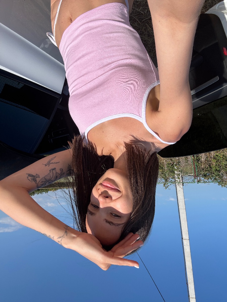 Sexy model Tina in Leeds